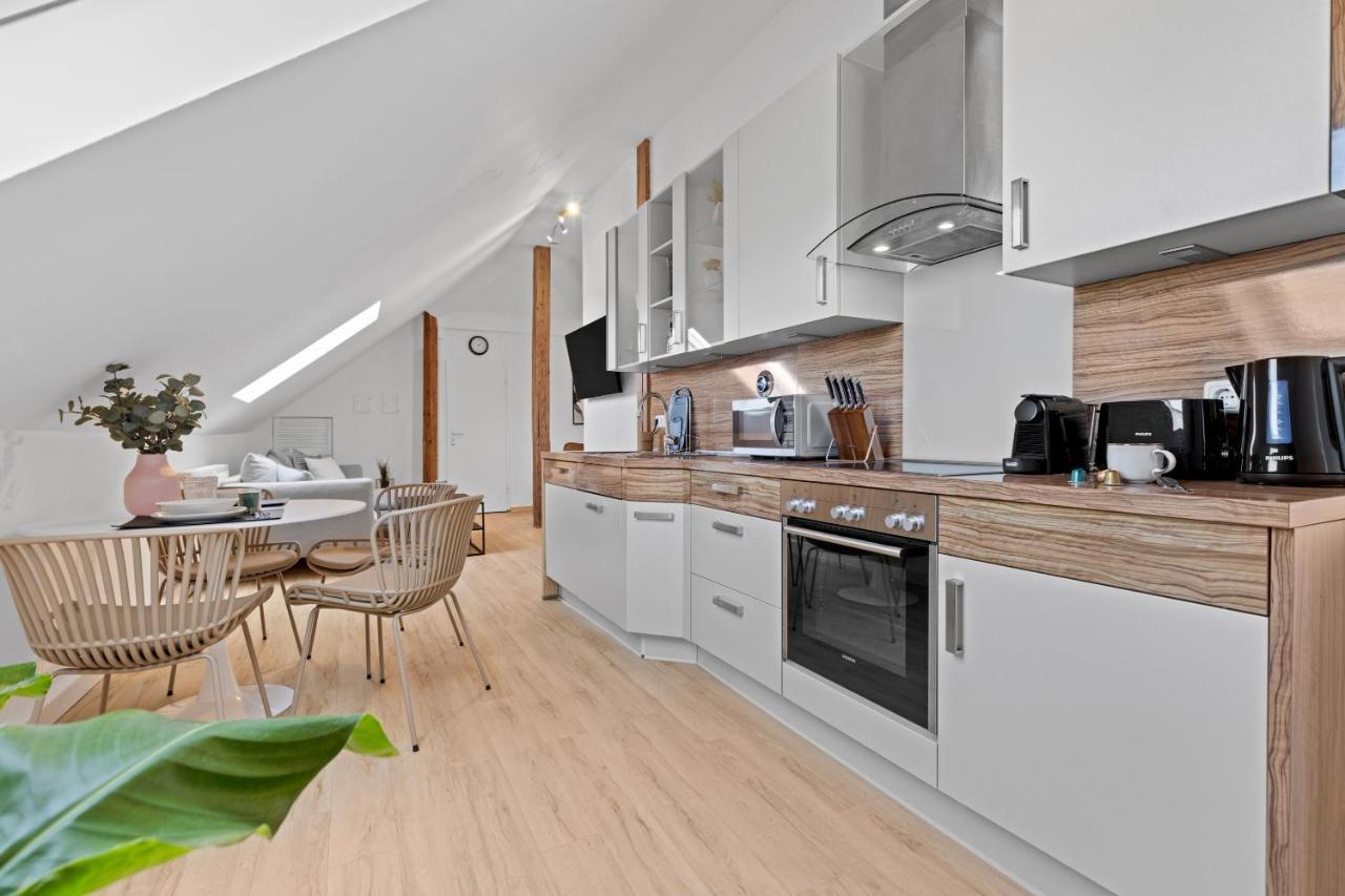Stilvolle Wohnung: Private Dachterrasse - Zentral Aψβούργη Εξωτερικό φωτογραφία